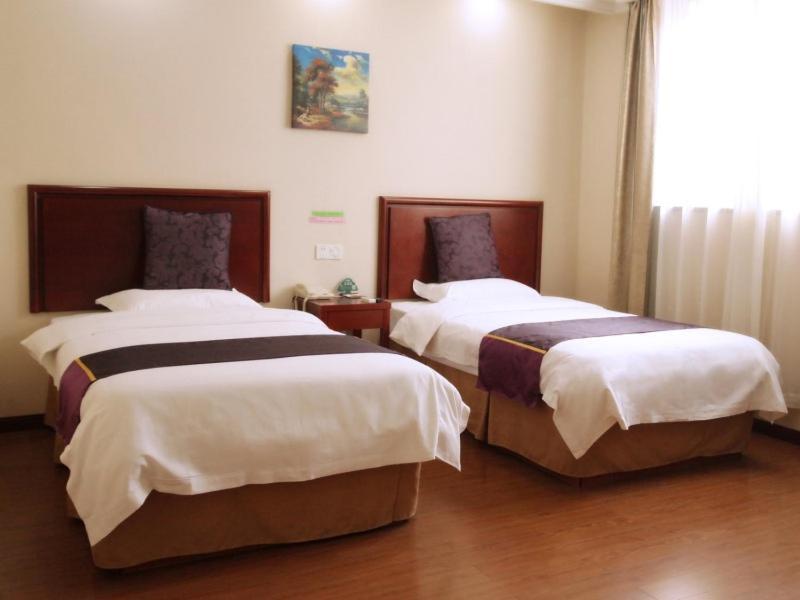 Greentree Inn Zhenjiang Yangzhong City Central Shopping Market North Gangdong Road Express Hotel Bagian luar foto