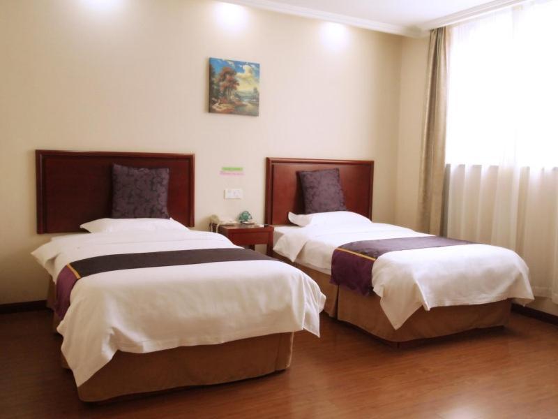 Greentree Inn Zhenjiang Yangzhong City Central Shopping Market North Gangdong Road Express Hotel Bagian luar foto