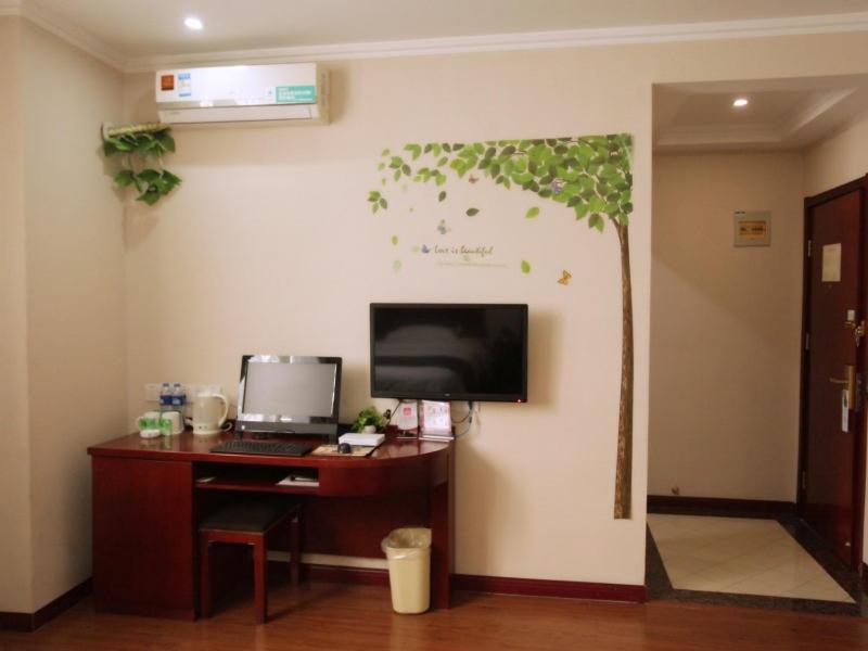Greentree Inn Zhenjiang Yangzhong City Central Shopping Market North Gangdong Road Express Hotel Bagian luar foto