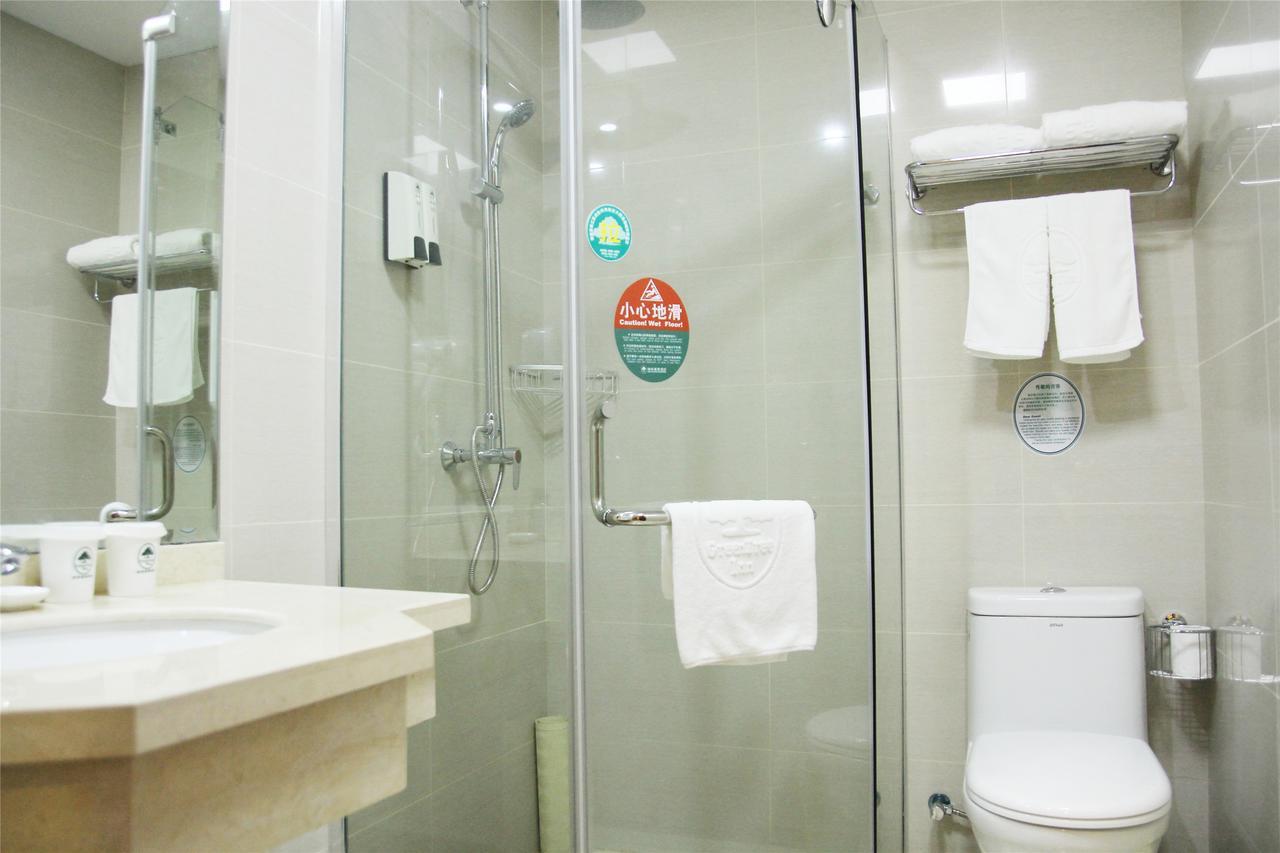 Greentree Inn Zhenjiang Yangzhong City Central Shopping Market North Gangdong Road Express Hotel Bagian luar foto