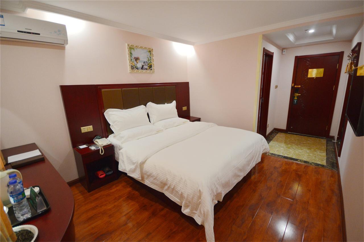 Greentree Inn Zhenjiang Yangzhong City Central Shopping Market North Gangdong Road Express Hotel Bagian luar foto
