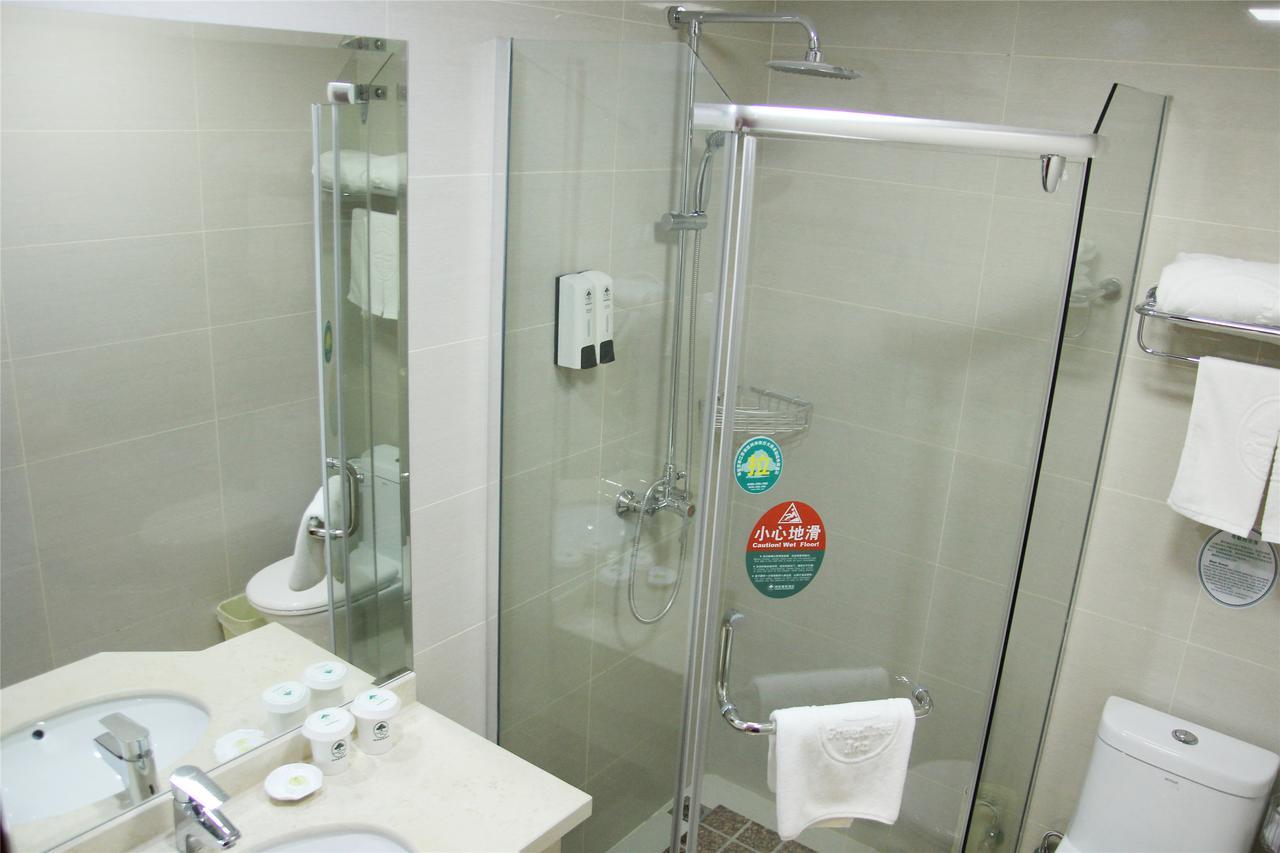 Greentree Inn Zhenjiang Yangzhong City Central Shopping Market North Gangdong Road Express Hotel Bagian luar foto