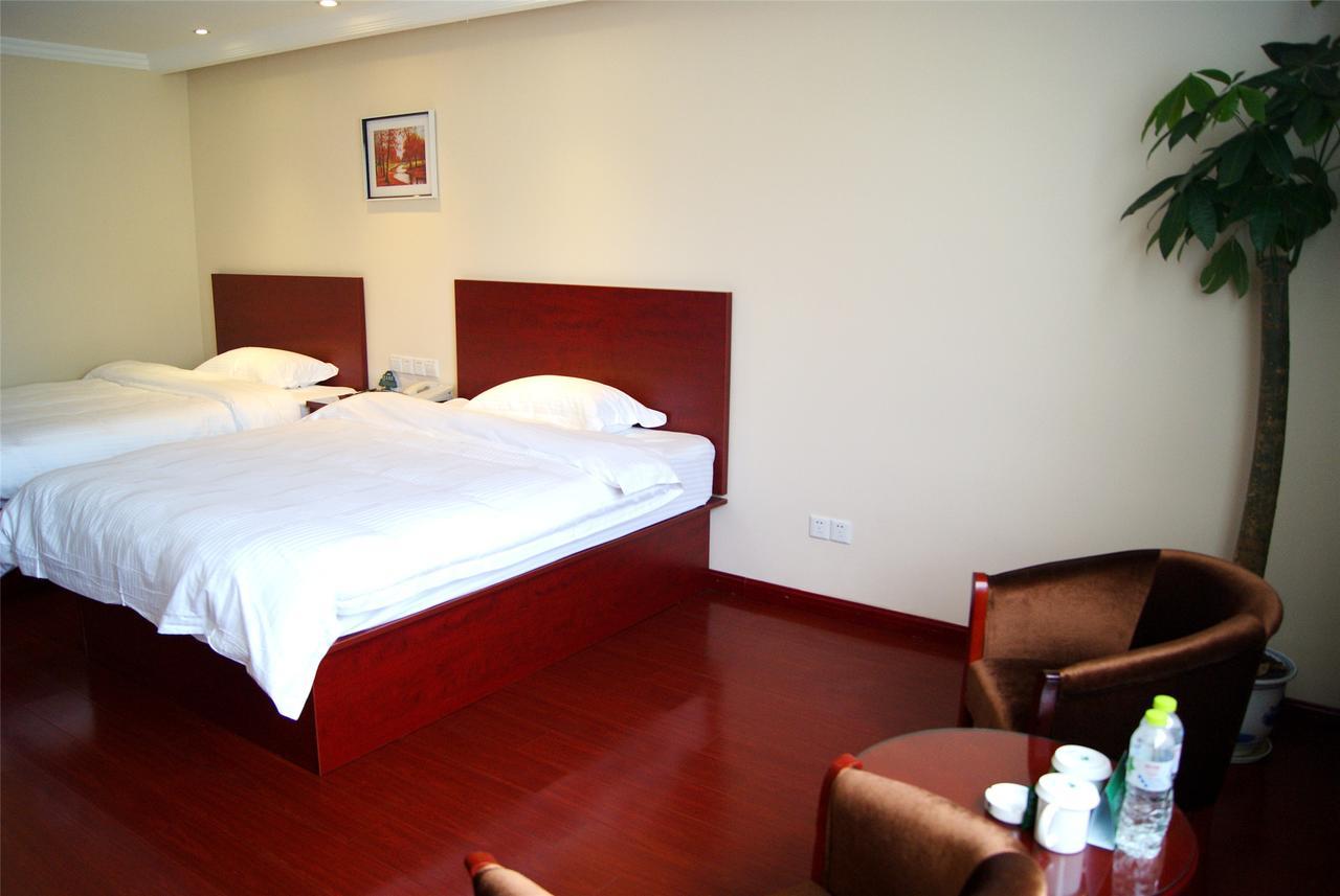 Greentree Inn Zhenjiang Yangzhong City Central Shopping Market North Gangdong Road Express Hotel Bagian luar foto