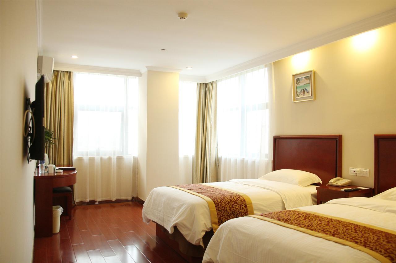 Greentree Inn Zhenjiang Yangzhong City Central Shopping Market North Gangdong Road Express Hotel Bagian luar foto